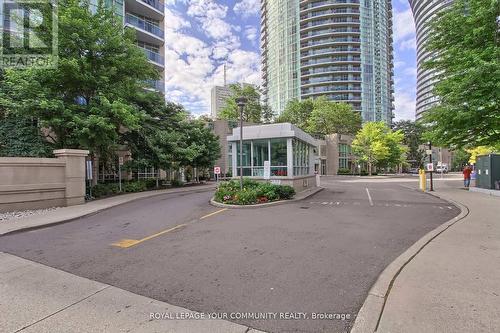 1901 - 80 Absolute Avenue, Mississauga, ON - Outdoor With Balcony With Facade