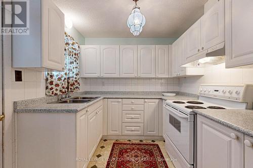 196 Pleasant Boulevard, Georgina, ON - Indoor Photo Showing Kitchen With Double Sink