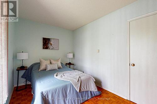 196 Pleasant Boulevard, Georgina, ON - Indoor Photo Showing Bedroom