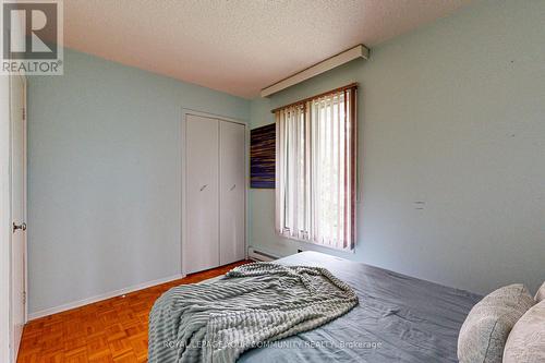 196 Pleasant Boulevard, Georgina, ON - Indoor Photo Showing Bedroom