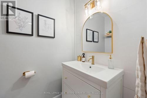 88 Waterford Drive, Toronto (Willowridge-Martingrove-Richview), ON - Indoor Photo Showing Bathroom