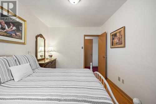 88 Waterford Drive, Toronto (Willowridge-Martingrove-Richview), ON - Indoor Photo Showing Bedroom