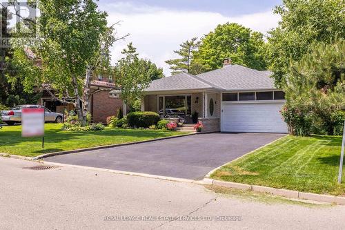 88 Waterford Drive, Toronto (Willowridge-Martingrove-Richview), ON - Outdoor With Facade