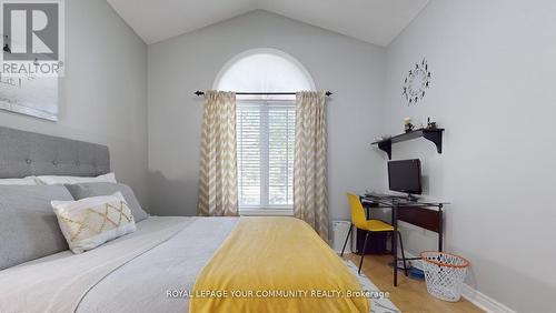 308 Metro Road N, Georgina, ON - Indoor Photo Showing Bedroom