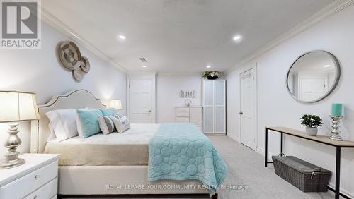 308 Metro Road N, Georgina, ON - Indoor Photo Showing Bedroom