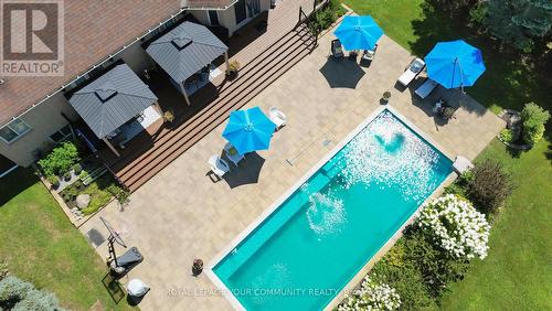 308 Metro Road N, Georgina, ON - Outdoor With In Ground Pool