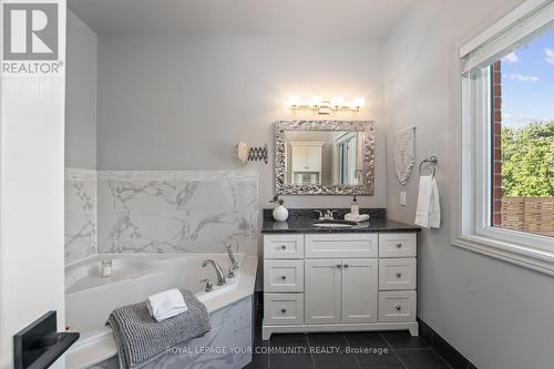 12 Uxbridge Heights Road, Brock (Sunderland), ON - Indoor Photo Showing Bathroom