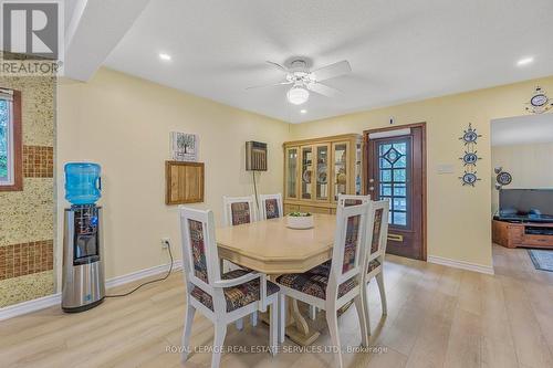 34 Nancy Street, Wasaga Beach, ON - Indoor Photo Showing Dining Room