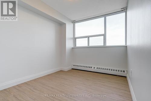 907 - 530 Lolita Gardens, Mississauga (Mississauga Valleys), ON - Indoor Photo Showing Other Room