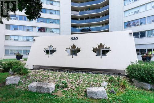 907 - 530 Lolita Gardens, Mississauga (Mississauga Valleys), ON - Outdoor