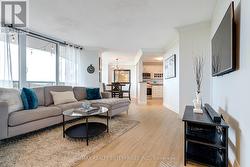 907 - 530 LOLITA GARDENS  Mississauga, ON L5A 3T2