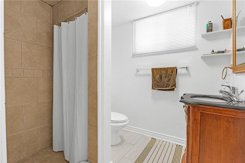 5093 Drummond Road, Niagara Falls, ON - Indoor Photo Showing Bathroom