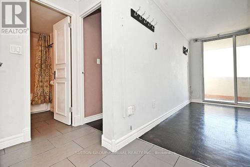 2812 - 40 Homewood Avenue, Toronto, ON - Indoor Photo Showing Other Room