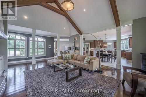 49 Byron Avenue, Thames Centre (Dorchester), ON - Indoor Photo Showing Living Room