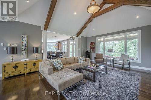 49 Byron Avenue, Thames Centre (Dorchester), ON - Indoor Photo Showing Living Room