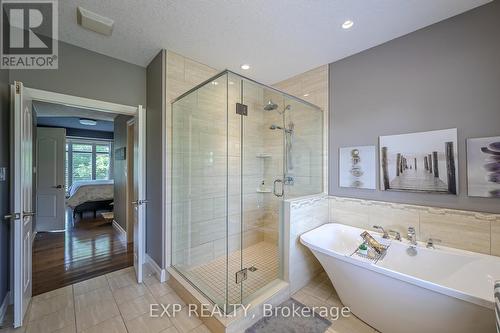 49 Byron Avenue, Thames Centre (Dorchester), ON - Indoor Photo Showing Bathroom