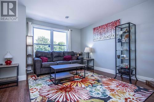 9 Hillhurst Street, Mount Pearl, NL - Indoor Photo Showing Living Room