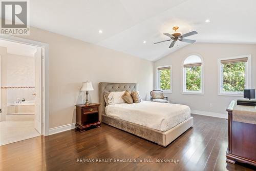 1593 Hallstone Road, Brampton, ON - Indoor Photo Showing Bedroom