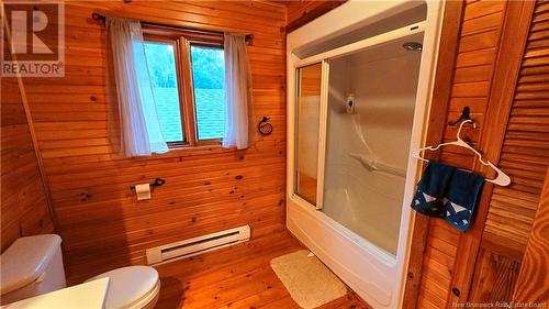 41 Mcneil, Sea Side, NB - Indoor Photo Showing Bathroom