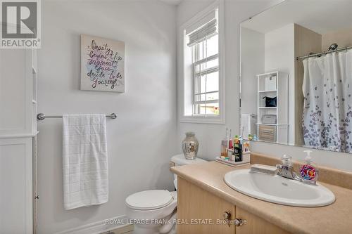 263 Bowen Drive, Peterborough (Northcrest), ON - Indoor Photo Showing Bathroom