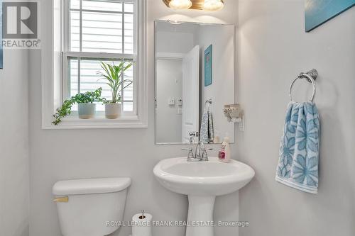 263 Bowen Drive, Peterborough (Northcrest), ON - Indoor Photo Showing Bathroom