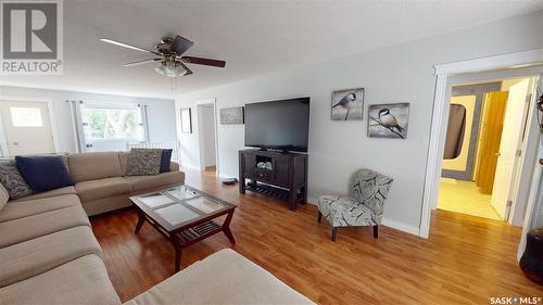 1109 Main Street, Moosomin, SK - Indoor Photo Showing Living Room