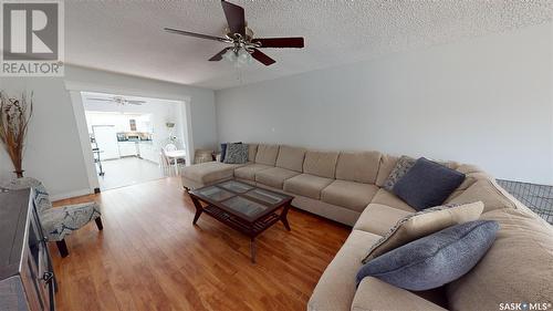 1109 Main Street, Moosomin, SK - Indoor Photo Showing Living Room