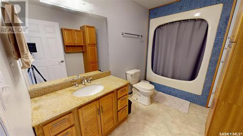 1109 Main Street, Moosomin, SK - Indoor Photo Showing Bathroom