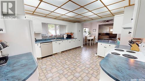 1109 Main Street, Moosomin, SK - Indoor Photo Showing Kitchen