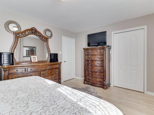 Chambre Ã  coucher principale - 7856 Rue Angèle, Laval (Duvernay), QC - Indoor Photo Showing Bedroom