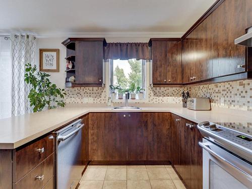 Cuisine - 7856 Rue Angèle, Laval (Duvernay), QC - Indoor Photo Showing Kitchen