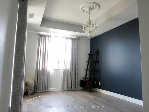 204-1801 Bayview Ave, Toronto, ON - Indoor Photo Showing Other Room