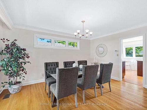 30 Hi Mount Dr, Toronto, ON - Indoor Photo Showing Dining Room