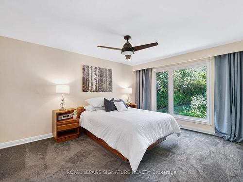 30 Hi Mount Dr, Toronto, ON - Indoor Photo Showing Bedroom