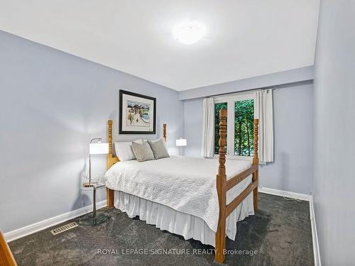 30 Hi Mount Dr, Toronto, ON - Indoor Photo Showing Bedroom