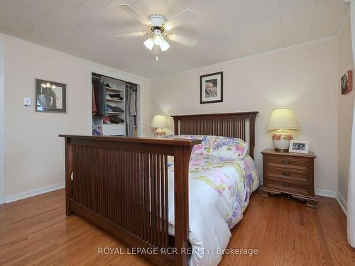 6438 9Th Line, New Tecumseth, ON - Indoor Photo Showing Bedroom