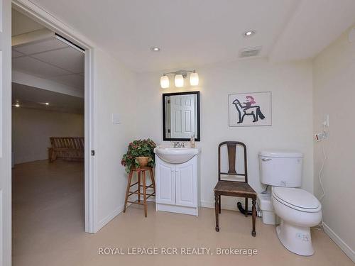 6438 9Th Line, New Tecumseth, ON - Indoor Photo Showing Bathroom