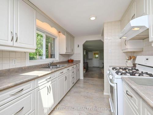 6438 9Th Line, New Tecumseth, ON - Indoor Photo Showing Kitchen With Double Sink