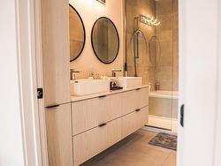 Ensuite bathroom - 