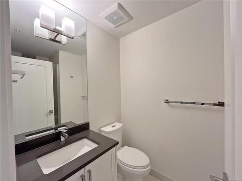 105-119 Haliburton St, Nanaimo, BC - Indoor Photo Showing Bathroom