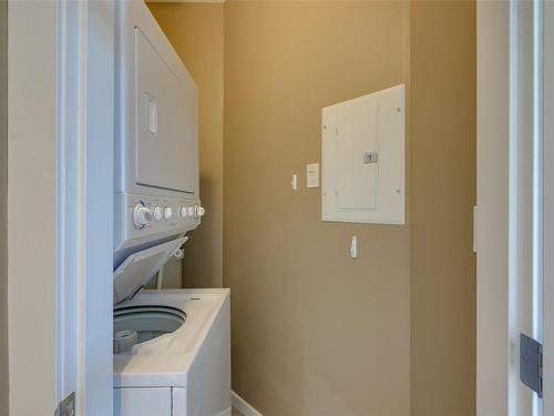 309-330 Waterfront Cres, Victoria, BC - Indoor Photo Showing Laundry Room