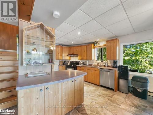 3 Harris Lake Road, Parry Sound, Unorganized, Centre Part, ON - Indoor Photo Showing Kitchen