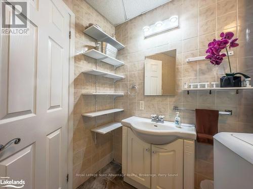 3 Harris Lake Road, Parry Sound, Unorganized, Centre Part, ON - Indoor Photo Showing Bathroom