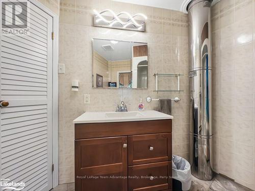 3 Harris Lake Road, Parry Sound, Unorganized, Centre Part, ON - Indoor Photo Showing Bathroom