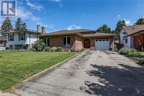 6471 Riall Street, Niagara Falls, ON - Outdoor With Facade