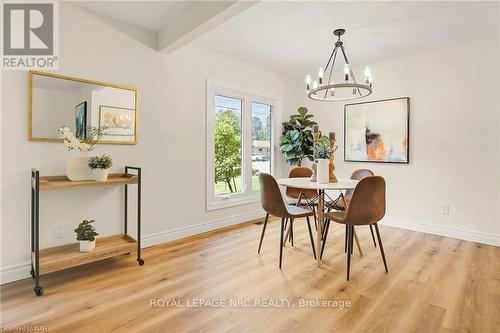 6471 Riall Street, Niagara Falls, ON - Indoor Photo Showing Dining Room