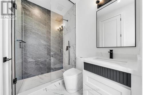 227 Connaught Avenue, Toronto (Newtonbrook West), ON - Indoor Photo Showing Bathroom