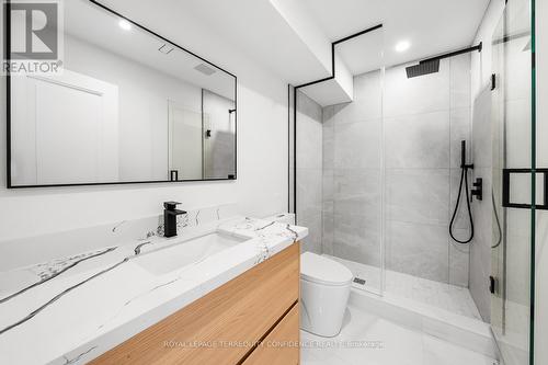 227 Connaught Avenue, Toronto (Newtonbrook West), ON - Indoor Photo Showing Bathroom