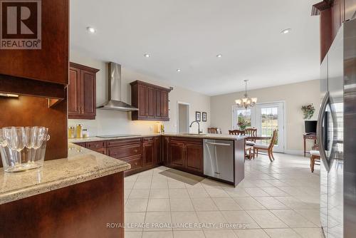 1366 Ontario Street, Hamilton Township, ON - Indoor Photo Showing Kitchen