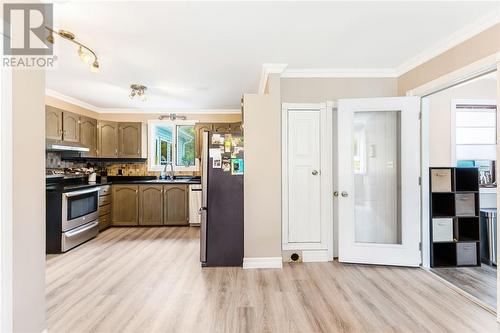 105 Black Lake Road, Lively, ON - Indoor Photo Showing Kitchen With Double Sink